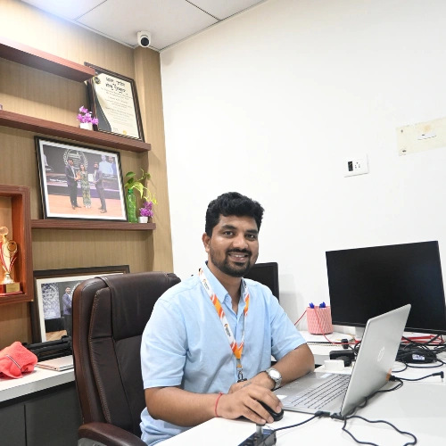 Rajkumar Mashalkar CEO POOINFOTECH Office Pune | Founder at Work